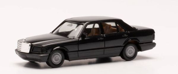 HER013727-002 - MERCEDES S CLASS in zwarte kit - 1