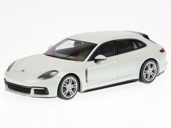 MNC0207620H - PORSCHE panamera sport turismo e-hybrid wit - 1