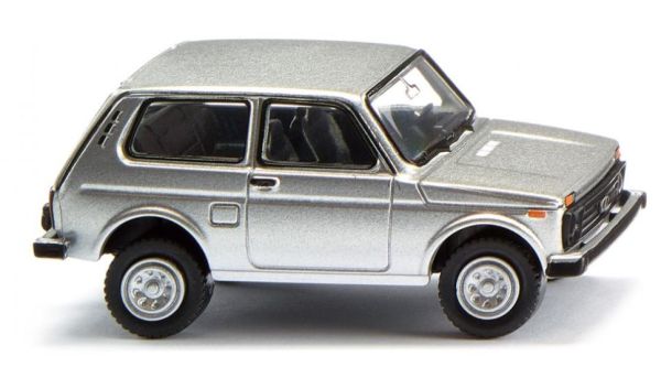 WIK020803 - Auto in zilver metallic - LADA niva - 1