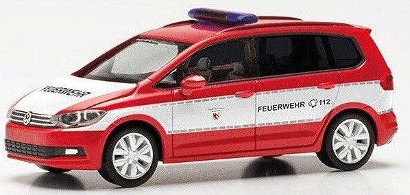 HER092616 - VOLKSWAGEN Touran Feuerwehr Nürnberg rood - 1