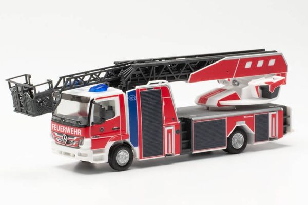 HER096959 - MERCEDES ATEGO ROSENBAUER met draaiende ladder BRANDWEERDERS - 1