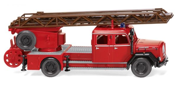 WIK086233 - MAGIRUS 4x2 grote brandweerwagen - 1