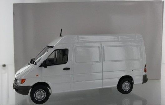 ELI1094 - MERCEDES Sprinter Wit - 1