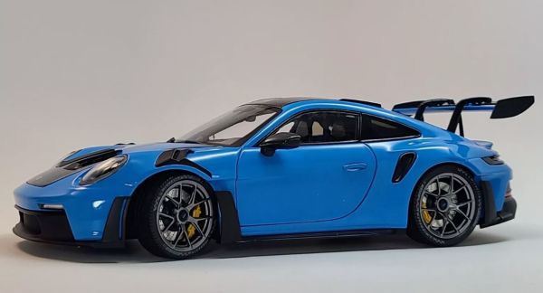 MNC110062022 - PORSCHE 911 - 992 GT3 RS 2024 Blauw en zwart - 1