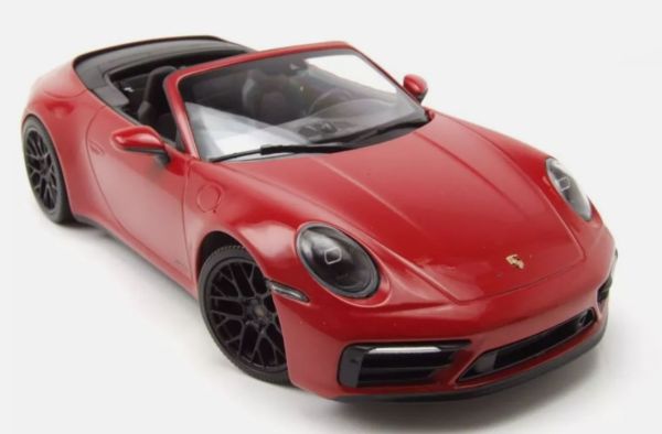 MNC155063032 - PORSCHE 911 Carrera 4 GTS Cabrio 2020 Rood - 1