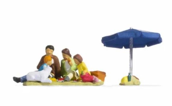 NOC15599 - Familie bij de picknick - 1