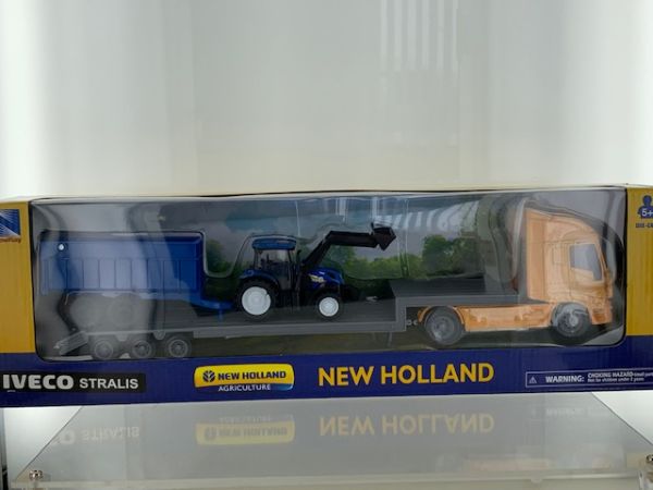 NEW16143B - IVECO Stralis 4x2 met tandwieldrager en trekkertrailer NEW HOLLAND - 1