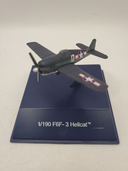 NEW18110D - Militair luchtvaartuig Messerschmitt BF-109 E3 - 1