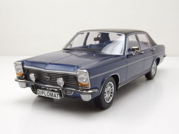 MOD18336 - 1972 blauwe auto - OPEL Diplomat B - 1