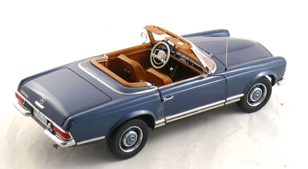 NOREV183767 - Auto uit 1963 blauw metallic - MERCEDES 230 SL - 1