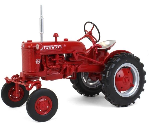 ZJD1908 - FARMALL Welp 1950 - 1