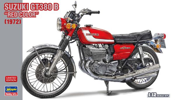 HAW21756 - SUZUKI GT380 B 1972 Rood om in elkaar te zetten en te spuiten - 1