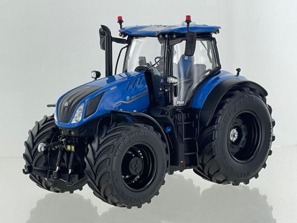 MAR2405 - NEW HOLLAND T7.340 met zwarte velgen - Limited Edition van 250 stuks. - 1