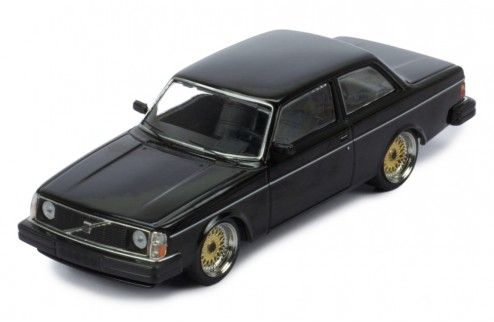 IXOMOC311 - 1980 VOLVO 242 Custom Zwart - 1