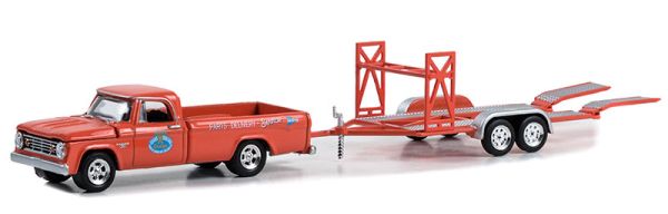 GREEN32290-A - 1967 DODGE D-100 met Mr. Norm's tray uit de HITCH &TOW serie in blisterverpakking - 1