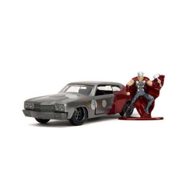 JAD34476 - CHEVROLET Chevelle SS 1970 con statuetta di Thor MARVEL - 1