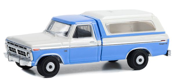 GREEN35260-B - 1975 FORD F-100 Ranger XLT camper in blisterverpakking uit de BLUE COLLAR serie - 1