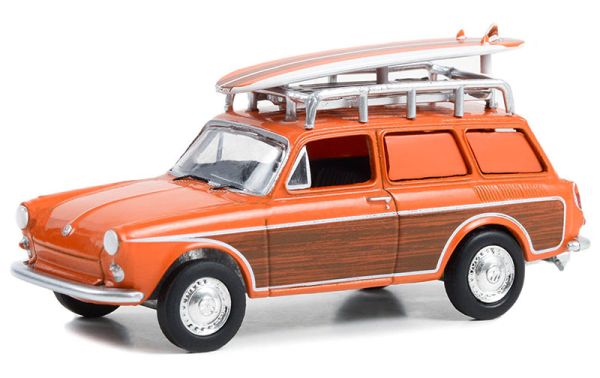 GREEN36070-A - VOLKSWAGEN Type 3 panel Van woody met oranje surfplank 1963 uit de serie CLUB VEE-DUB in blisterverpakking - 1