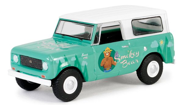 GREEN38060-B - HARVESTER Scout 1961 groen uit de SMOKEY BEAR serie in blisterverpakking - 1