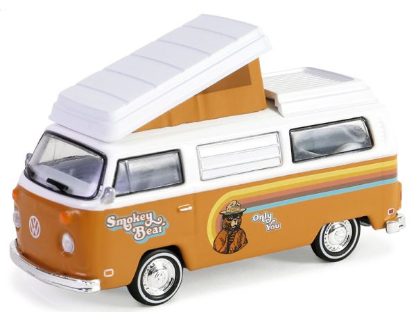 GREEN38060-C - VOLKSWAGEN Type 2 Wastfalia Campmobile 1974 Oranje uit de SMOKEY BEAR serie in blisterverpakking - 1