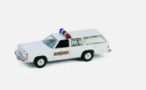 GREEN43040-C - FORD LTD Crown Victoria Wagon 1988 uit de HOT PURSUIT serie in blisterverpakking - 1