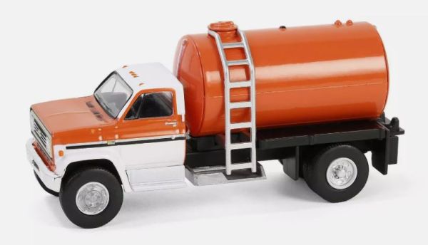 GREEN45190-A - CHEVROLET C-70 4x2 1984 oranje tankwagen uit de SD TRUCKS reeks in blisterverpakking - 1