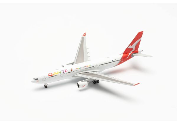 HER537148 - AIRBUS A330-200 Qantas Pride is in the Air Whitsundays - 1