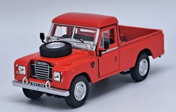 CAR54043 - LAND ROVER III-serie Pick-up rood - 1