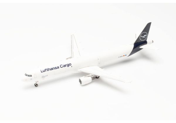 HER572439 - AIRBUS A321P2F Lufthansa Cargo Hallo Europa - 1