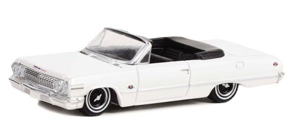 GREEN63030-C - CHEVROLET Impala SS 1963 California Lowriders wit verkocht onder blisterverpakking - 1