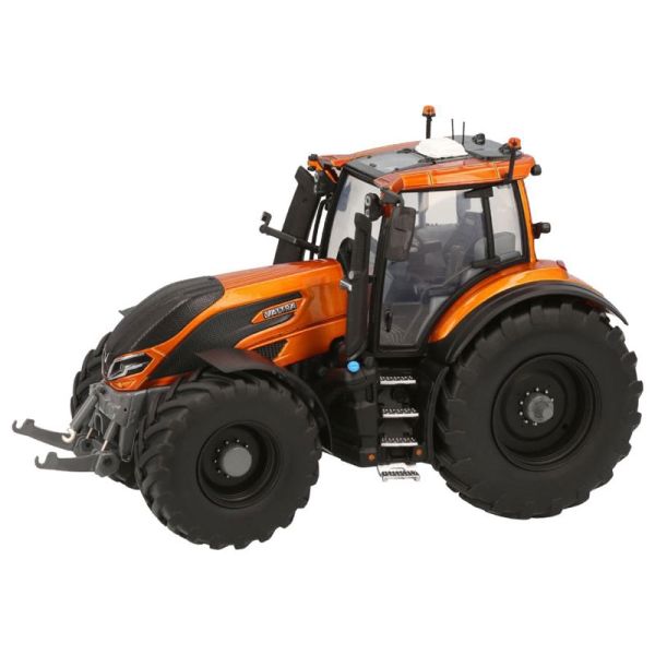 UH6726 - VALTRA Q305 Burnt Orange - Beperkt tot 1000 stuks. - 1