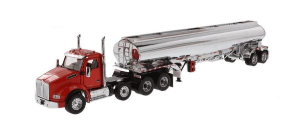 DCM71102 - KENWORTH T880S 8x4 met chromen tank, dagcabine 2 assen - 1