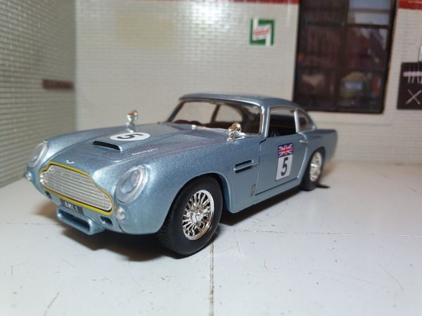 MMX73789BLEU - ASTON MARTIN DB5 #5 Blauw - 1