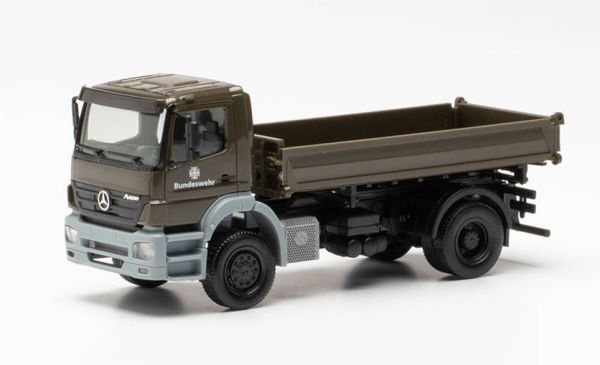 HER746946 - MERCEDES AXOR 4x2 met kipper BUNDESWEHR - 1