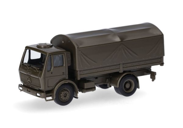 HER747073 - MERCEDES BENZ NG 4x2 militair voertuig - 1