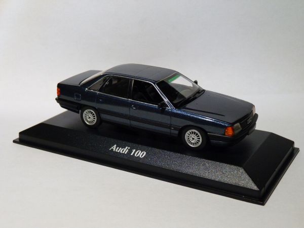 MXC940015204 - AUDI 100 1990 Blauw metallic - 1