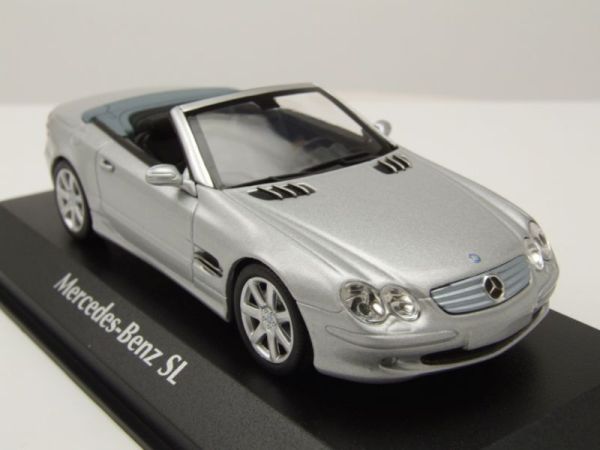 MXC940031030 - MERCEDES SL-Klasse R230 2001 Zilver metallic - 1