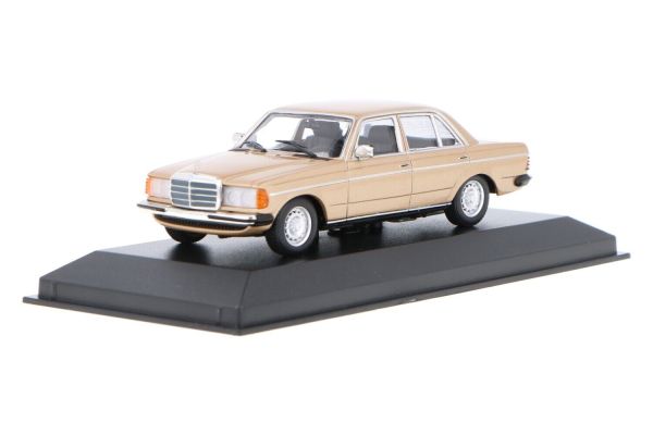 MXC940032205 - MERCEDES-BENZ 230E (W123) 1982 Goud metallic - 1