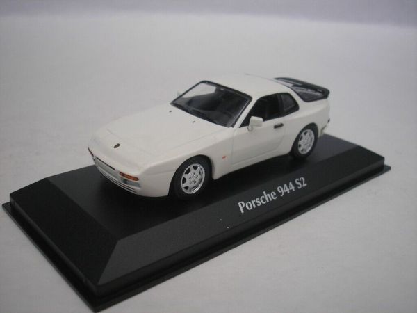 MXC940062222 - PORSCHE 944 S 1989 Wit - 1