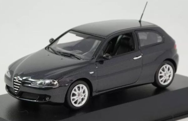 MXC940120561 - 2005 ALFA ROMEO 147 Zwart metallic - 1