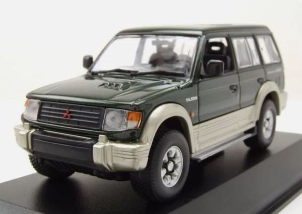 MXC940163471 - MITSUBISHI Pajero LWB 1991 Groen metallic - 1