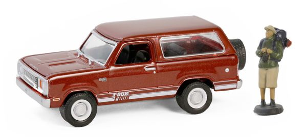 GREEN97160-C - PLYMOUTH Trail Duster 1978 met beeldje uit DE HOBBY SHOP serie in blisterverpakking - 1