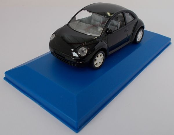 AKI0165 - VOLKSWAGEN New Beetle zwart - 1