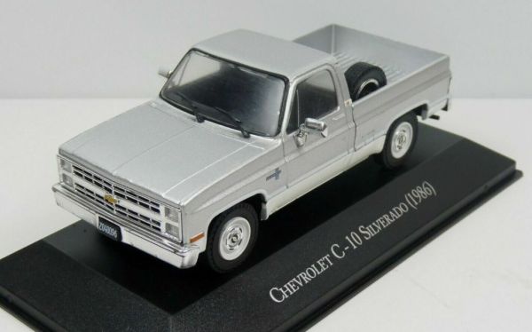 MAGARGAQV16 - CHEVROLET C-10 Silverado 1986 Zilver - 1