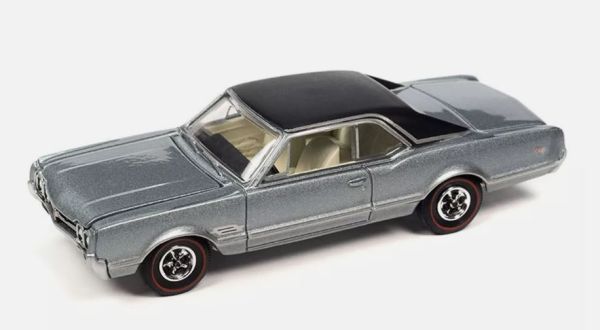 AW64402B-E - OLDSMOBILE 442 1966 Zilver – In blister - 1