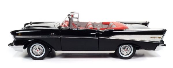 AMMAWSS134 - CHEVROLET BEL AIR 1957 uit de film James BOND 007 - 1