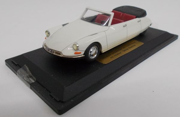 CLASSC1026 - CITROEN DS Reuter cabriolet 4 deuren ivoor - 1