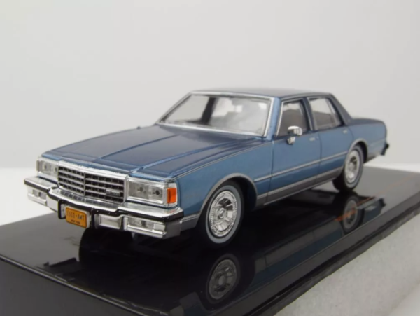 IXOCLC558N.22 - CHEVROLET Caprice 1981 blauw metallic - 1