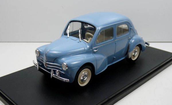 G1N7P009 - RENAULT 4CV blauw in blister - 1