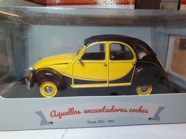 MAG242CVYBK - CITROEN 2CV6 Charleston 1982 geel en zwart - 1